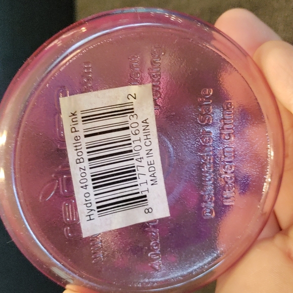 Reduce brand water bottles - Picture 8 of 12